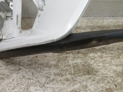 BRANIK PREDNJA STRANA FORD FOCUS MK3 RS REDIZAJN 14-