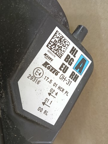 LAMPA FAR DESNA STRANA TOYOTA AYGO X LED 22-