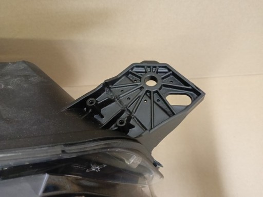 LAMPA FAR DESNA STRANA PEUGEOT PARTNER IV RIFTER 18-