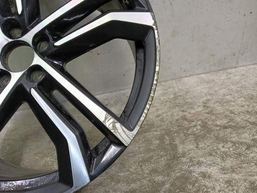 ALUMINIJSKA FELGA VOLVO V90 S90 20X8,5 ET47,5 5X108 32243397 ALUMINIJSKA FELGA VOLVO V90 S90 20X8,5 ET47,5 5X108 32243397