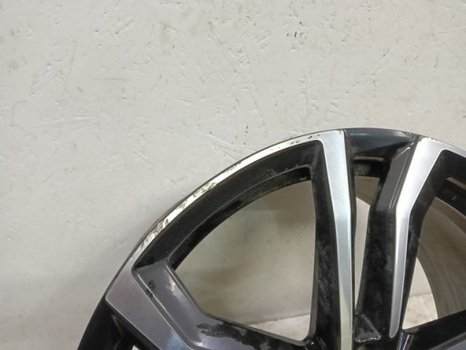 ALUMINIJSKA FELGA VOLVO V90 S90 20X8,5 ET47,5 5X108 32243397 ALUMINIJSKA FELGA VOLVO V90 S90 20X8,5 ET47,5 5X108 32243397