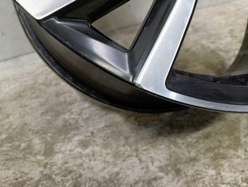 ALUMINIJSKA FELGA VOLVO V90 S90 20X8,5 ET47,5 5X108 32243397 ALUMINIJSKA FELGA VOLVO V90 S90 20X8,5 ET47,5 5X108 32243397