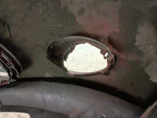 BRANIK PREDNJA STRANA FORD FIESTA MK7 VII 08-12