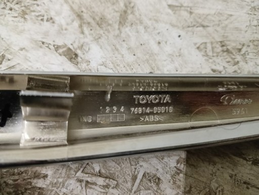 LAJSNA KROM GEPEKA TOYOTA AVENSIS T27 T29 LIMUZINA / SEDAN 15-