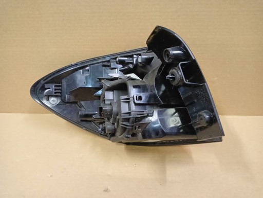 LAMPA FAR DESNA STRANA ZADNJA ZADNJI RENAULT CAPTUR I 1 REDIZAJN 17-