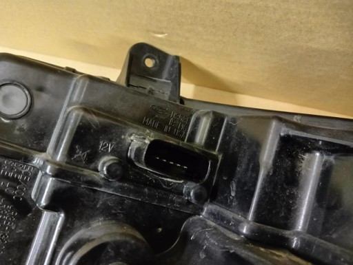 MAGLENKA ZMIGAVAC DRL LED DESNA STRANA PREDNJA FORD MUSTANG VI REDIZAJN 18-