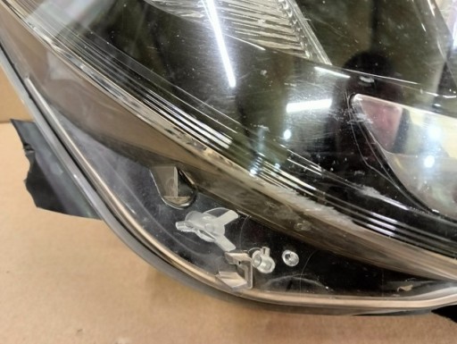 LAMPA FAR DESNA STRANA OPEL INSIGNIA I 1 A REDIZAJN LED 13-
