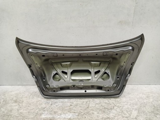 GEPEK ZADNJI POKLOPAC GEPEKA MERCEDES CLA 118 A118 W118 LIMUZINA / SEDAN AMG 18-
