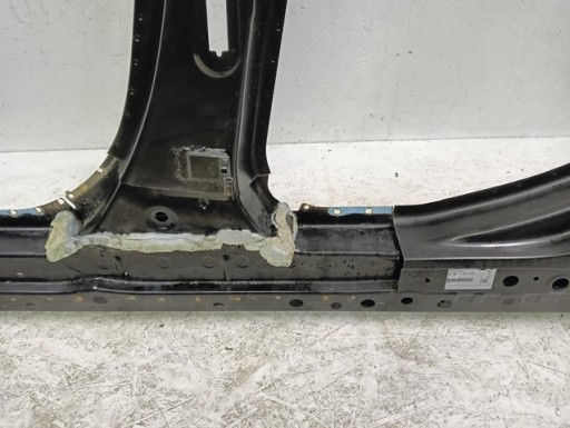 PRAG LIJEVA STRANA GOLI OPLATA BMW X1 E84 2009-2015R PRAG LIJEVA STRANA GOLI OPLATA BMW X1 E84 2009-2015R