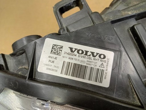 LAMPA FAR DESNA STRANA BI XENON ZAKRETNI VOLVO S60 V60 II REDIZAJN 13-18