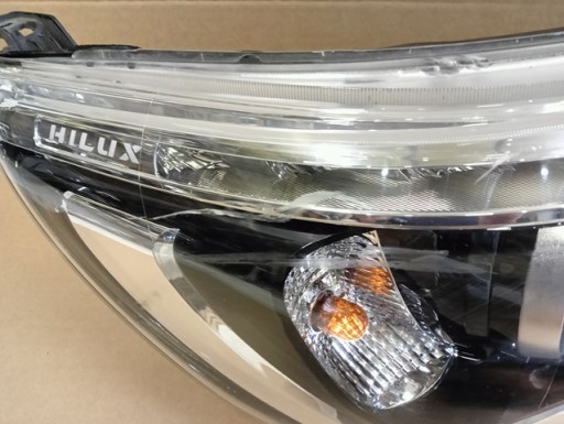 LAMPA FAR DESNA STRANA FULL LED TOYOTA HILUX VIII 8 15-