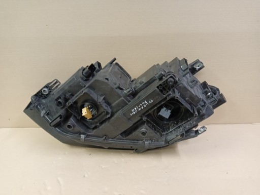 LAMPA FAR DESNA STRANA FULL LED VW TOURAN III 3 5T 15- LAMPA FAR DESNA STRANA FULL LED VW TOURAN III 3 5T 15-