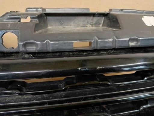 MASKA GRIL DODGE RAM V 5 1500 19- MASKA GRIL DODGE RAM V 5 1500 19-