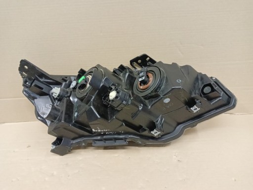 LAMPA FAR LIJEVA STRANA LEČA HONDA CIVIC X 10 17-
