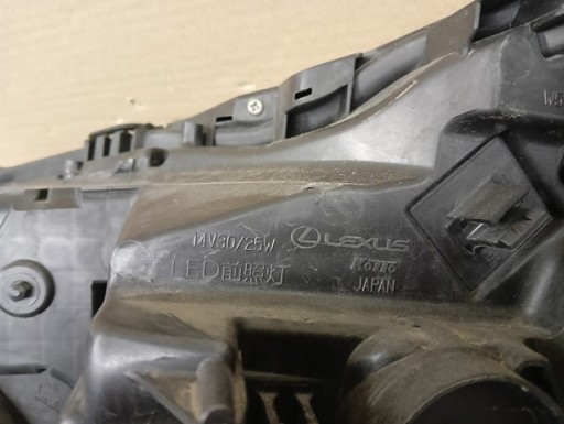LAMPA FAR DESNA STRANA FULL LED LEXUS NX I 1 14-