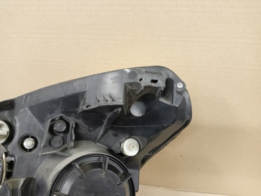 LAMPA FAR DESNA STRANA XENON RENAULT KOLEOS I 1 08-