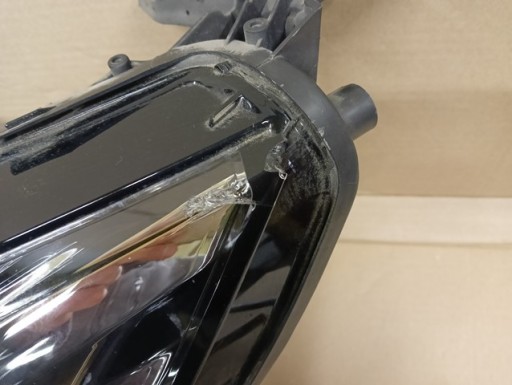 LAMPA FAR LIJEVA STRANA PEUGEOT 208 II 2008 2 19-