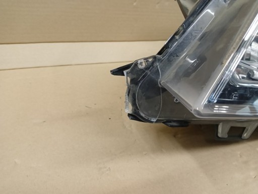 LAMPA FAR LIJEVA STRANA OPEL MERIVA B REDIZAJN 14-