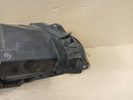 LAMPA FAR LIJEVA STRANA XENON SUBARU OUTBACK LEGACY 09-12R