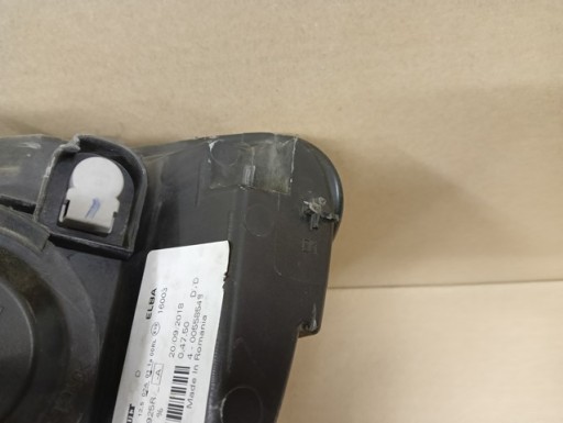 LAMPA FAR DESNA STRANA LED DACIA SANDERO II 2 LOGAN REDIZAJN 16-