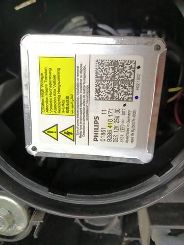 LAMPA FAR LIJEVA STRANA FBI XENON MITSUBISHI SPACE STAR II 2 REDIZAJN 15-