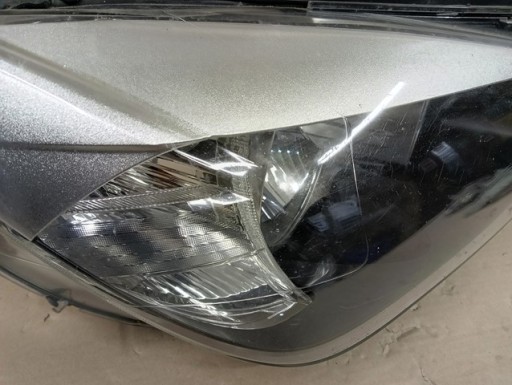 LAMPA FAR DESNA STRANA BMW X1 E84 REDIZAJN LCI