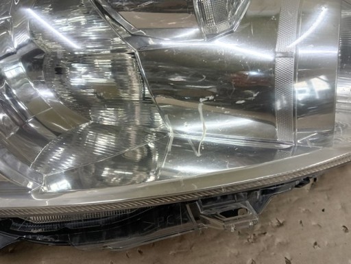 LAMPA FAR DESNA STRANA TOYOTA AURIS I 1 REDIZAJN 09-12R