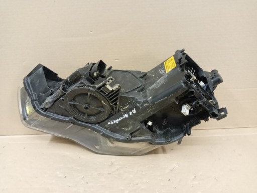 LAMPA FAR DESNA STRANA BI XENON AUDI A1 8X 10-14R LAMPA FAR DESNA STRANA BI XENON AUDI A1 8X 10-14R