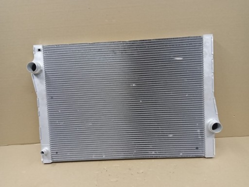 HLADNJAK VODE BMW X5 F15 X6 F16 3.0D HLADNJAK VODE BMW X5 F15 X6 F16 3.0D