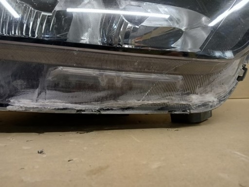 LAMPA FAR DESNA STRANA LED OPEL MOKKA X 16-