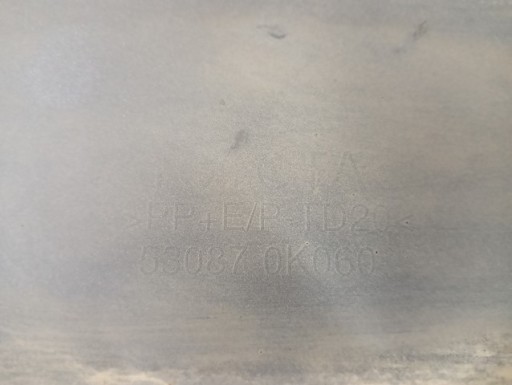 LAJSNA NA BLATOBRAN DESNA STRANA PREDNJA TOYOTA HILUX VII 7 REDIZAJN 15-