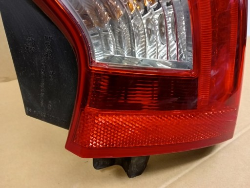 LAMPA FAR DESNA STRANA ZADNJA ZADNJI LED VOLVO V60 I 1 REDIZAJN 13-17R LAMPA FAR DESNA STRANA ZADNJA ZADNJI LED VOLVO V60 I 1 REDIZAJN 13-17R