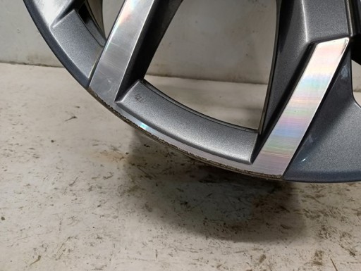 ALUMINIJSKA FELGA SKODA KODIAQ II 2 RS VRS 20X8J ET41 5X112 ALUMINIJSKA FELGA SKODA KODIAQ II 2 RS VRS 20X8J ET41 5X112
