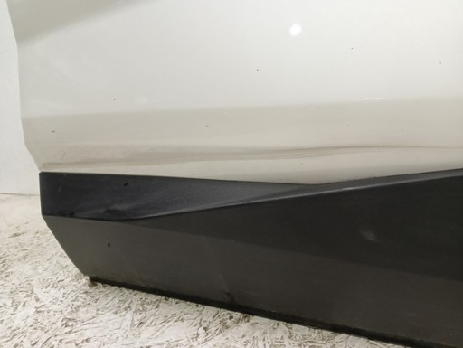 VRATA DESNA  PREDNJA STRANA PEUGEOT 408 21-