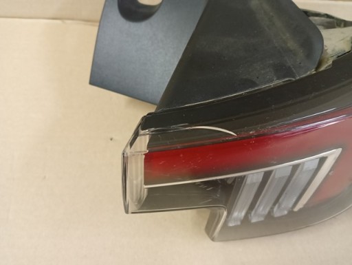 LAMPA FAR DESNA STRANA ZADNJA ZADNJI LED OPEL MOKKA II 2 B 20-