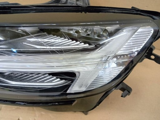LAMPA FAR LIJEVA STRANA FULL LED VOLVO S60 II V60 III 3 18-