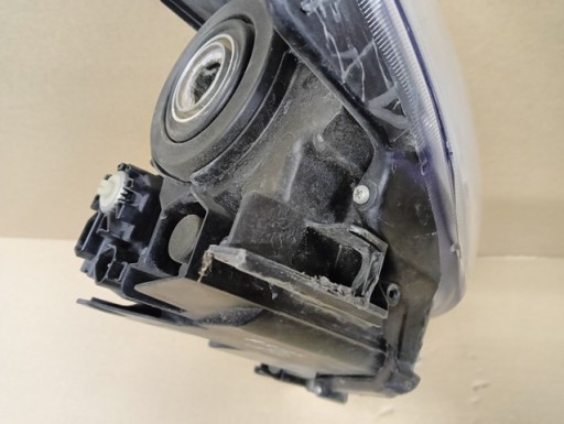 LAMPA FAR DESNA STRANA LED TOYOTA PRIUS III 3 09-12R