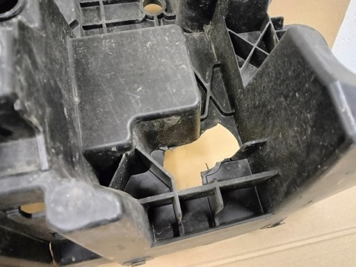 VEZNI LIM PREDNJA STRANA POJAČANJE IVECO DAILY IV 4 14-