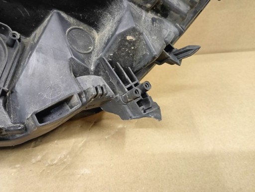 LAMPA FAR DESNA STRANA RENAULT MEGANE IV 4 16-