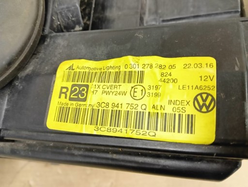 LAMPA FAR DESNA STRANA BI-XENON LED VW PASSAT CC 3C8 12-17R