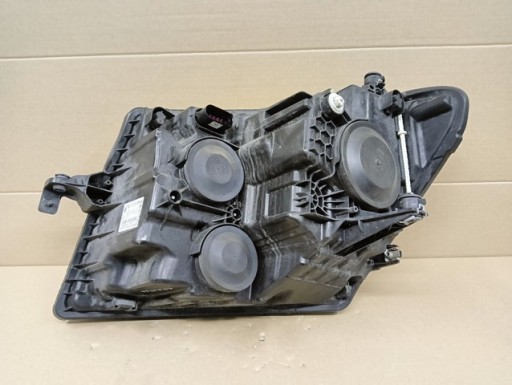 LAMPA FAR DESNA STRANA VW CRAFTER II 2 MAN TGE 7C 17- LAMPA FAR DESNA STRANA VW CRAFTER II 2 MAN TGE 7C 17-