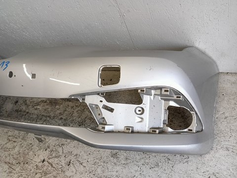 BRANIK PREDNJA STRANA TOYOTA AURIS II 2 REDIZAJN 15-
