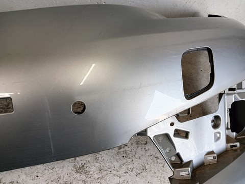 BRANIK PREDNJA STRANA TOYOTA AURIS II 2 REDIZAJN 15-