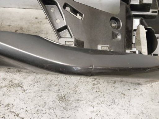 BRANIK PREDNJA STRANA TOYOTA AURIS II 2 REDIZAJN 15-