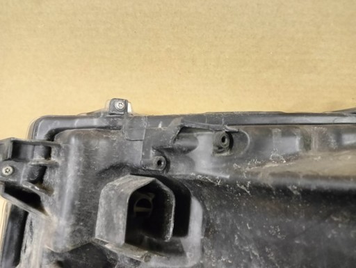 LAMPA FAR DESNA STRANA FULL LED TOYOTA HILUX VIII 8 REDIZAJN 20-