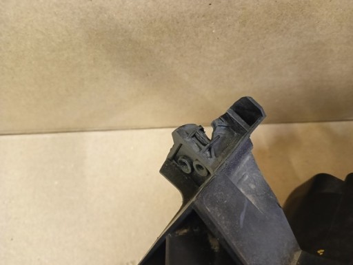 LAMPA FAR LIJEVA STRANA TOYOTA AYGO I 1 05-14R