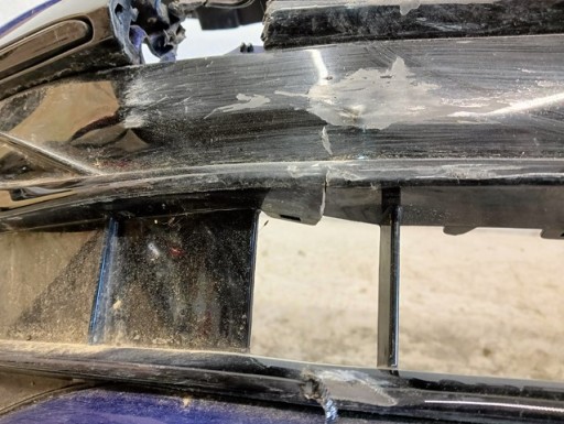 BRANIK PREDNJA STRANA VW TIGUAN II 2 5NA R-LINE REDIZAJN 20- BRANIK PREDNJA STRANA VW TIGUAN II 2 5NA R-LINE REDIZAJN 20-