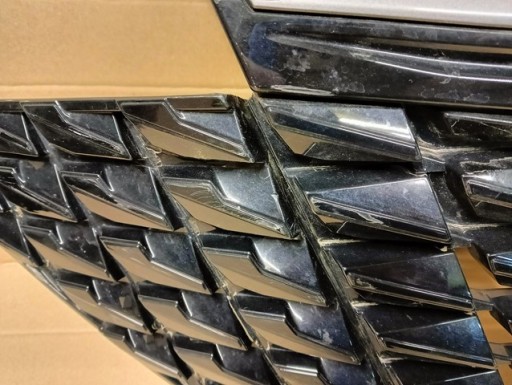 MASKA GRIL NISSAN QASHQAI III 3 J12 REDIZAJN 24-