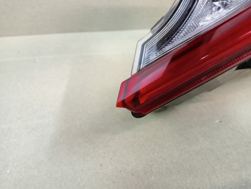 LAMPA FAR DESNA STRANA ZADNJA ZADNJI LED TOYOTA CAMRY IX 9 24- LAMPA FAR DESNA STRANA ZADNJA ZADNJI LED TOYOTA CAMRY IX 9 24-