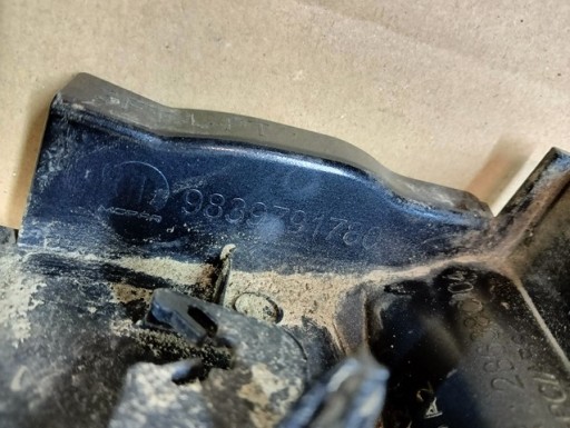 LAJSNA NA BLATOBRAN DESNA STRANA PREDNJA PEUGEOT 3008 III 3 24- LAJSNA NA BLATOBRAN DESNA STRANA PREDNJA PEUGEOT 3008 III 3 24-